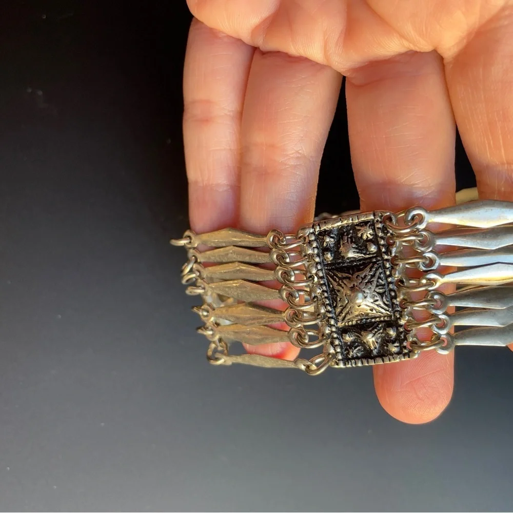 Vintage this bracelet